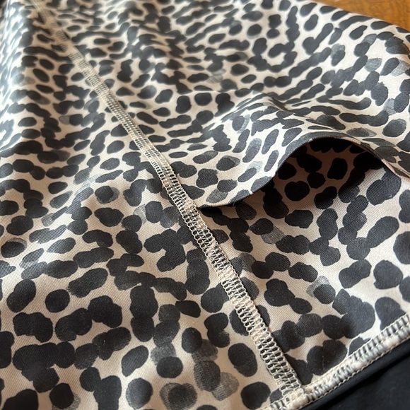 Lululemon leggings - Picture 2 of 5